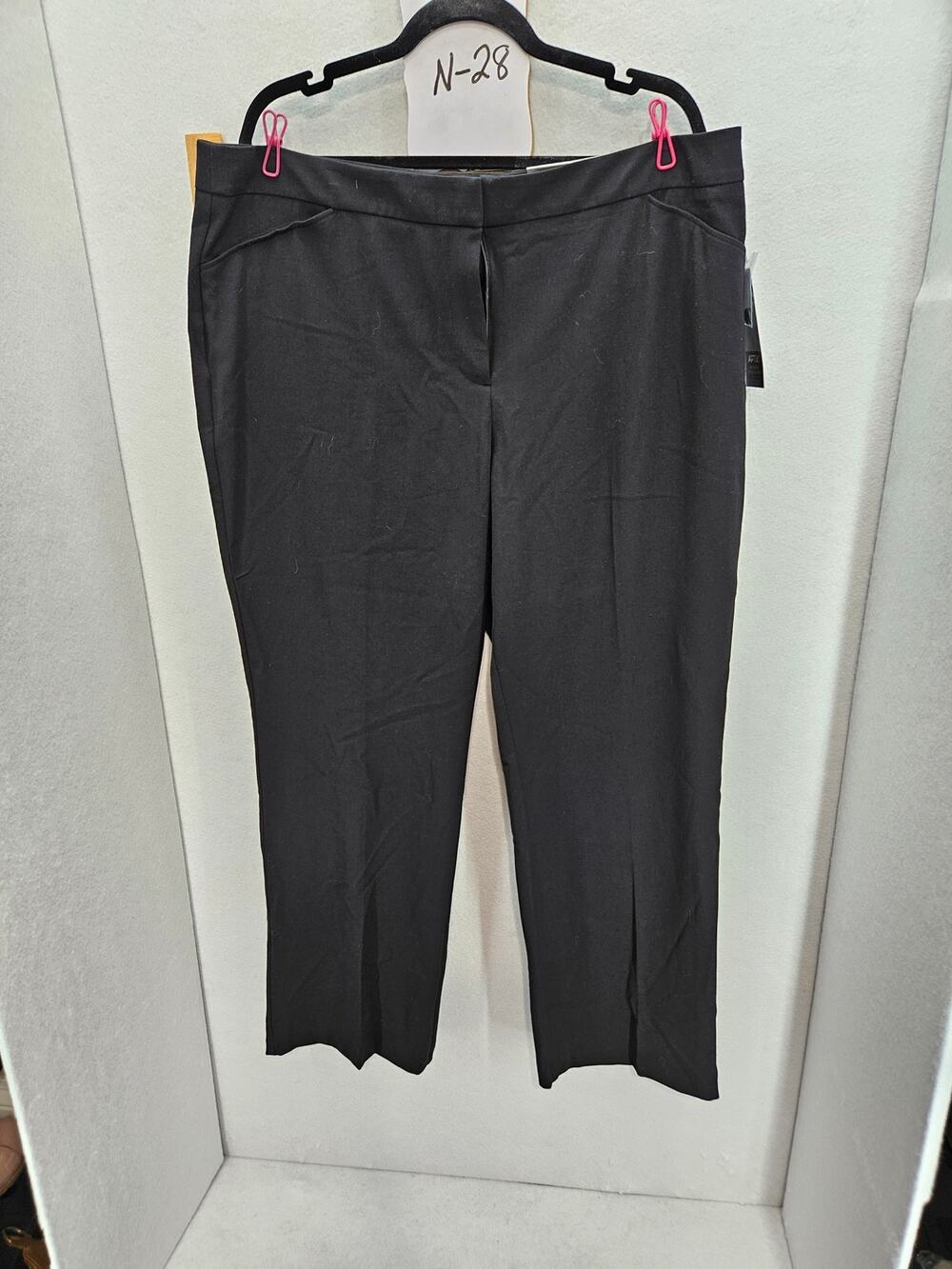 Apt 9 midrise trousers with tummy control, size 18W NWT